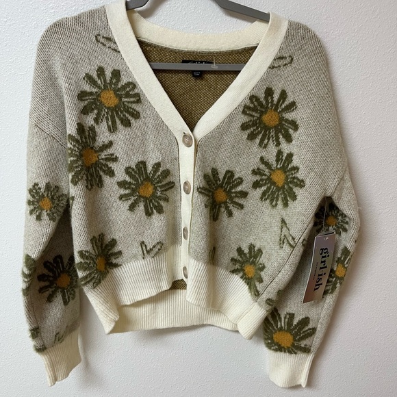girl ish Sweaters - Girl.ish women’s Floral Patterned Cream and Green Sweater NWT size xs